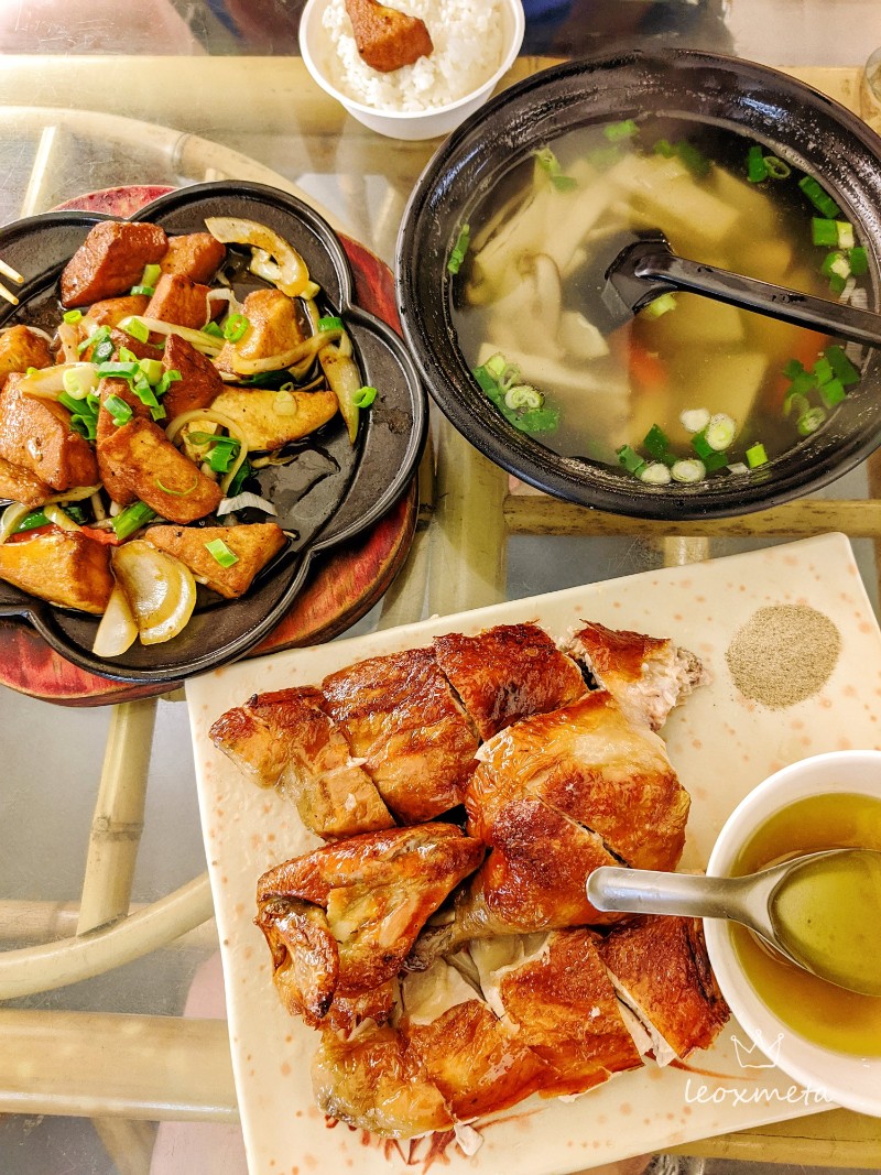 竹香園甕缸雞-餐點-鐵板豆腐、香菇脆筍湯、甕缸正土雞