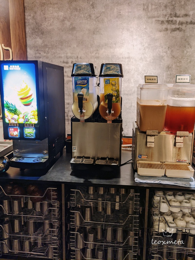 飲料區：優酪思果、冬瓜檸檬、經典奶茶、無糖綠茶