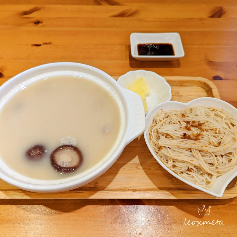 食光雞-香菇雞套餐含麵線